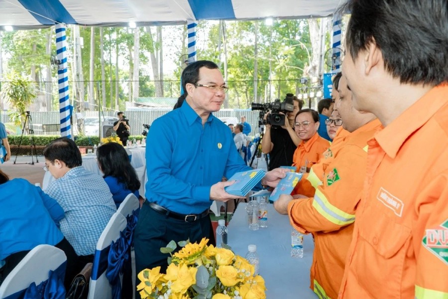 Penerbangan Serikat Buruh Wujudkan Mudik Imlek Pekerja