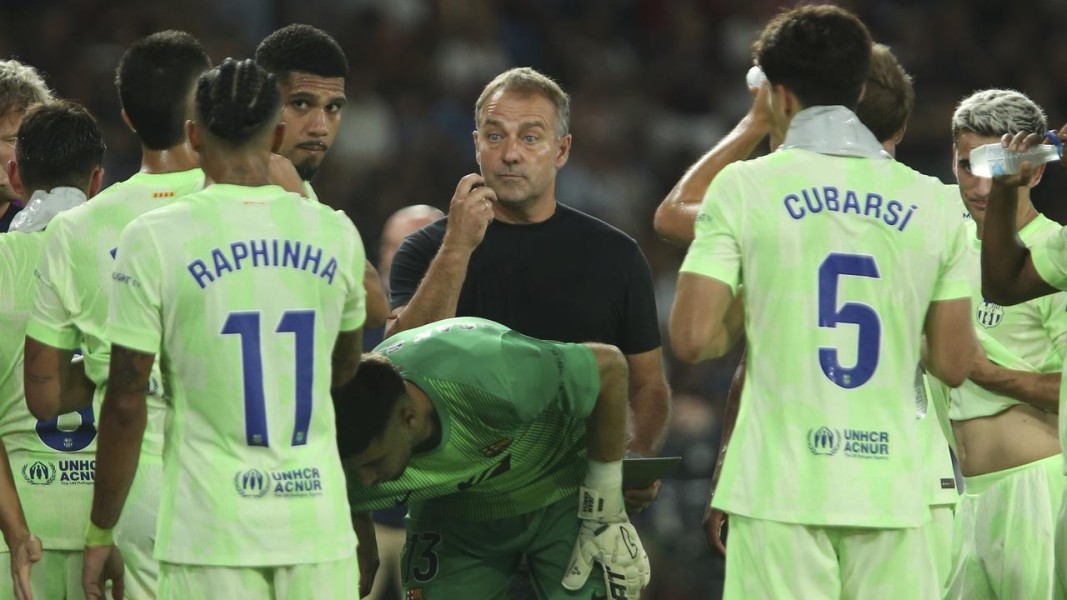 Barcelona Kesulitan Cari Bek Tengah Baru Jelang Bursa Transfer