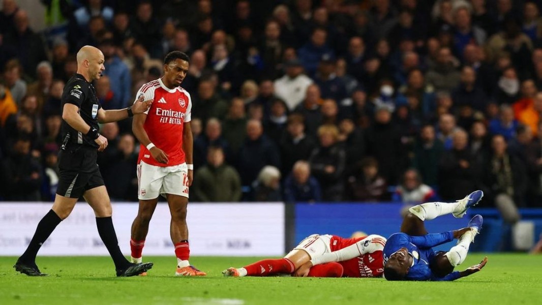 Duel Panas Arsenal Lawan Chelsea Diolok Jadi Corner FC Versus Red Card FC