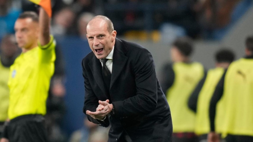 Kabar Terbaru Liga Italia Bek AC Milan Alami Cedera Serius Allegri Cari Pengganti