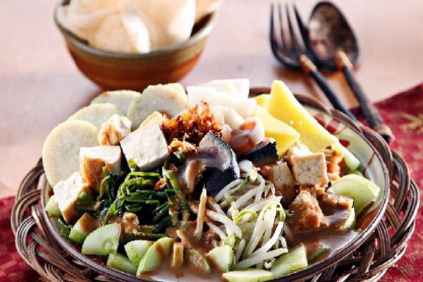 Kuliner Khas Surabaya Ala Food Vlogger Magdalena