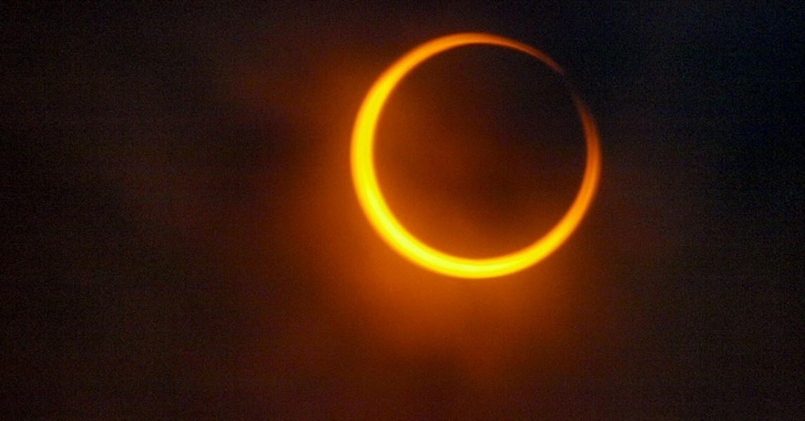 Fenomena Langit Februari 2026: Gerhana Matahari Cincin Jadi Sorotan Utama