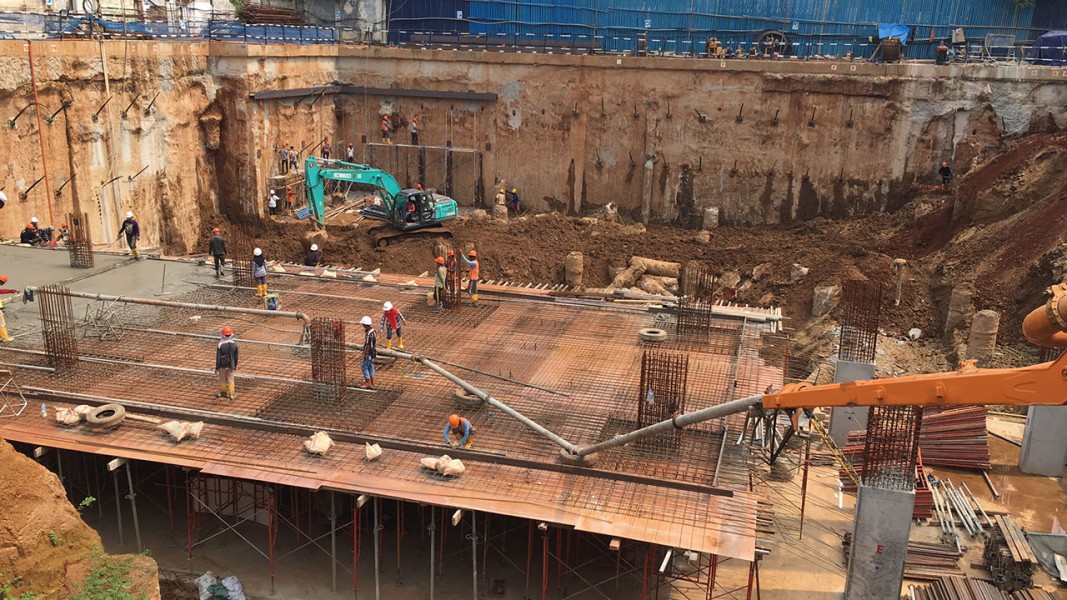 Pemotongan Anggaran Infrastruktur: Tantangan Baru bagi Emiten Konstruksi Swasta