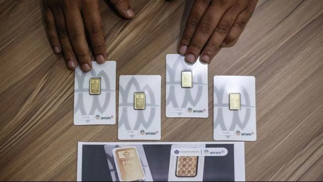 Harga Emas Antam Turun Rp10.000 Hari Ini, Simak Rincian Pecahan dan Buyback Terbaru