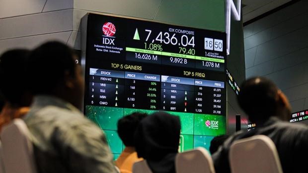 IHSG Cetak Rekor Baru, Sektor Komoditas dan Rupiah Perkasa Jadi Pendorong Utama