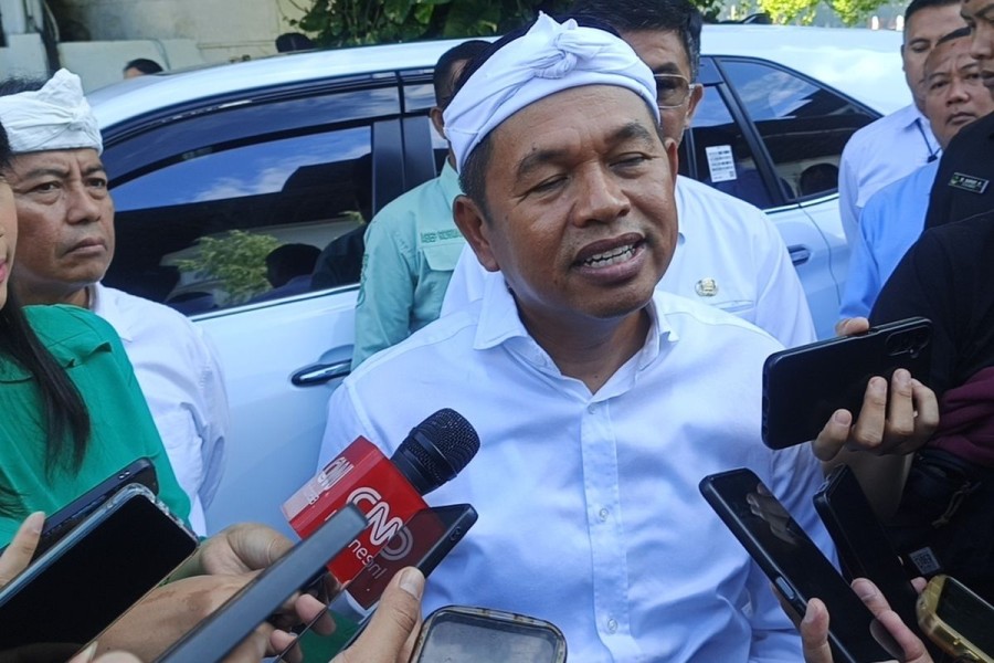Gubernur Dedi Mulyadi Siapkan Reaktivasi 11 Jalur Kereta Api Mangkrak di Jawa Barat Mulai 2025, Dorong Konektivitas dan Pertumbuhan Ekonomi Regional