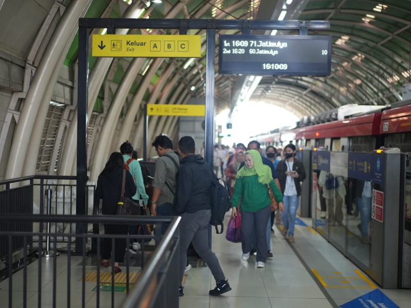 Tegaskan Peran Transportasi Perkotaan, KAI Catat Kenaikan 10% Pengguna LRT Jabodebek