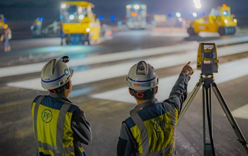 PTPP Genjot Penyelesaian Proyek Pengaspalan Runway Selatan Bandara Soekarno Hatta, Target Rampung Agustus 2025