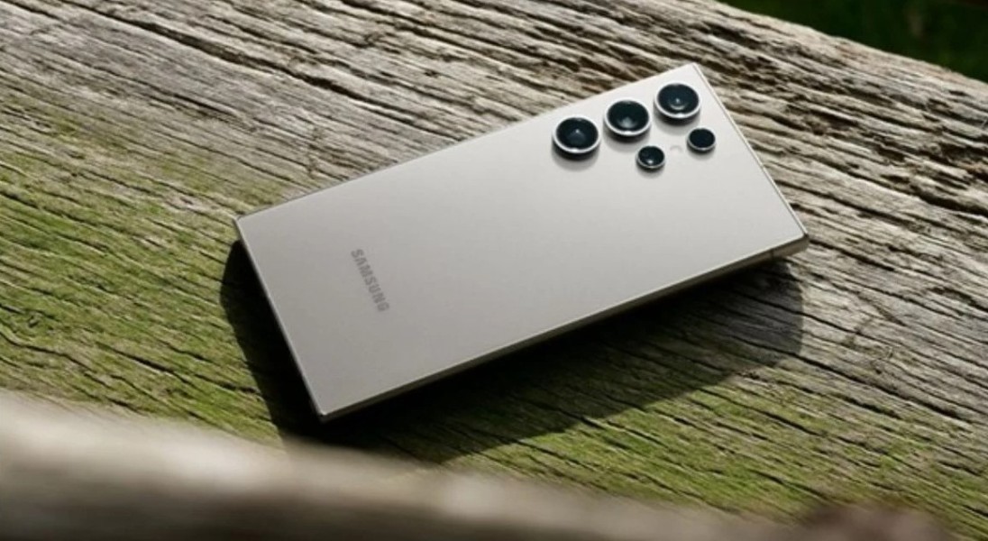 Samsung Galaxy S26 Ultra: Tipis dan Ngebut, Tapi Baterai Disorot