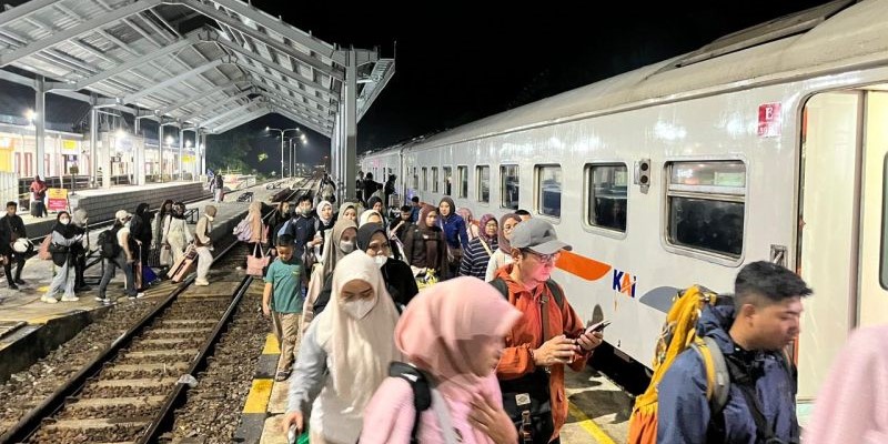 KAI Tingkatkan Layanan untuk Menjamin Kenyamanan Perjalanan Lebaran Bagi Penumpang