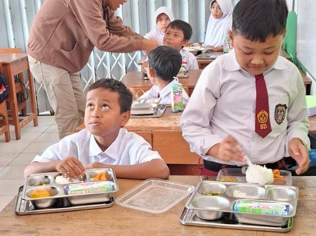 Pemerintah Pangkas Anggaran Infrastruktur untuk Dukungan Program Makan Bergizi Gratis