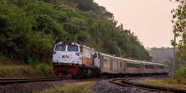 KAI Daop 6 Yogyakarta Salurkan Bantuan Rp 100 Juta untuk Pembangunan MI Darussalam di Temanggung