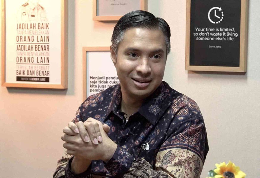 Sepak Bola dan Warna Kulit: Perspektif Hamdan Hamedan dan Dinamika Naturalisasi Pemain