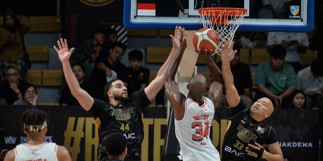 Duel Sengit Dewa United Melawan Pelita Jaya Jakarta Hasilkan Drama Menegangkan