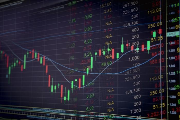 IHSG Berpotensi Koreksi Akhir Pekan, Saham Pilihan Tetap Menarik