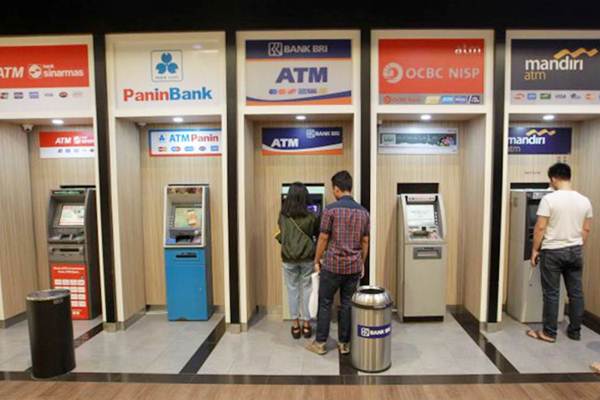 Bank Alihkan Fokus ke Fee Based Income Atasi Tekanan NIM