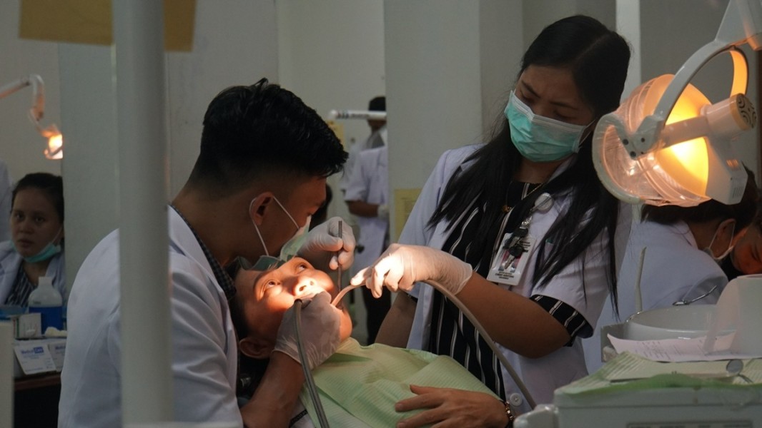 Masalah Gigi Dominasi Keluhan Warga Dokter Gigi Terbatas