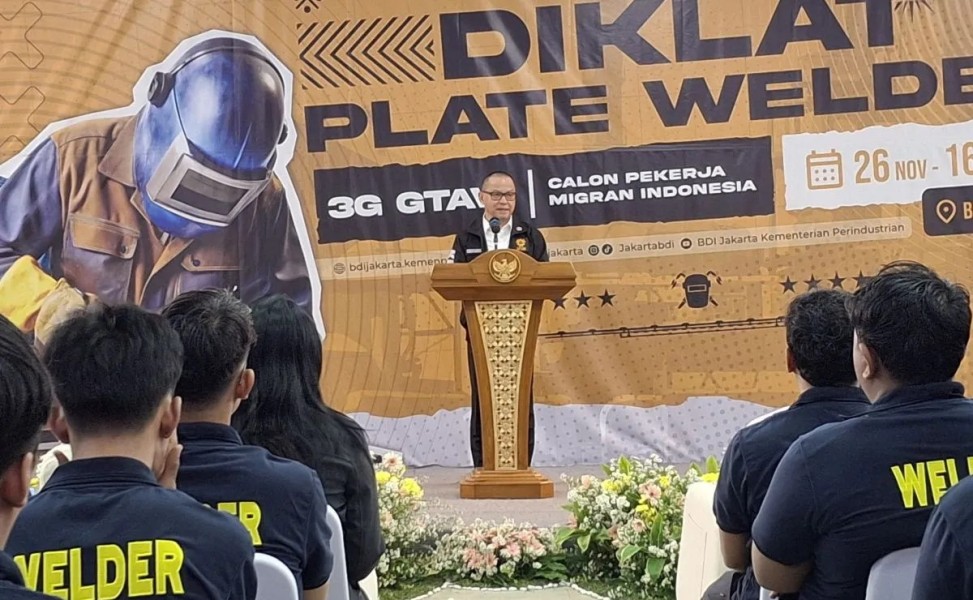 Menteri P2MI Dorong Pelatihan Plate Welder untuk Penempatan Pekerja Migran