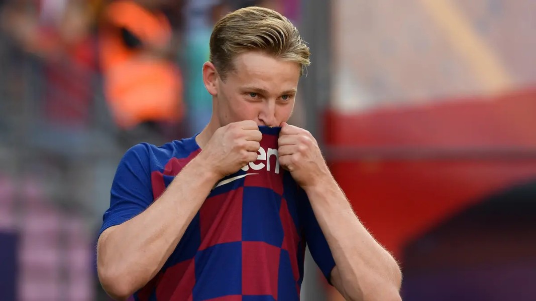 Frenkie de Jong: Barcelona Pertimbangkan Kemungkinan Transfer di Tengah Ketertarikan Internasional