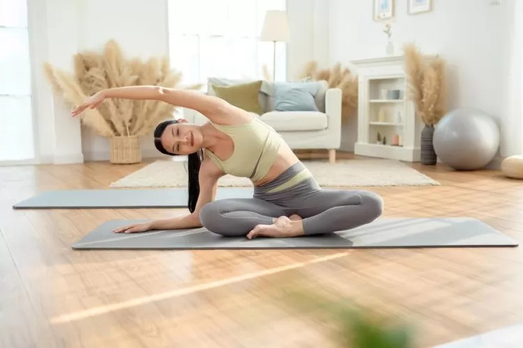 Rekomendasi 4 Channel YouTube Terbaik untuk Latihan Yoga di Rumah Secara Gratis