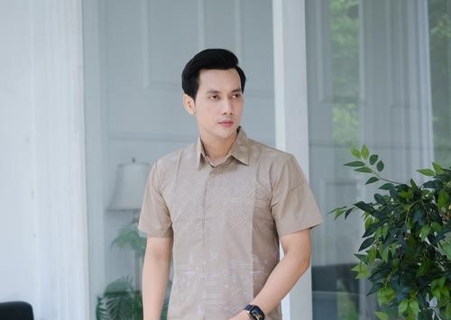 Kemeja Wajib Papa Muda, Tetap Stylish dan Nyaman