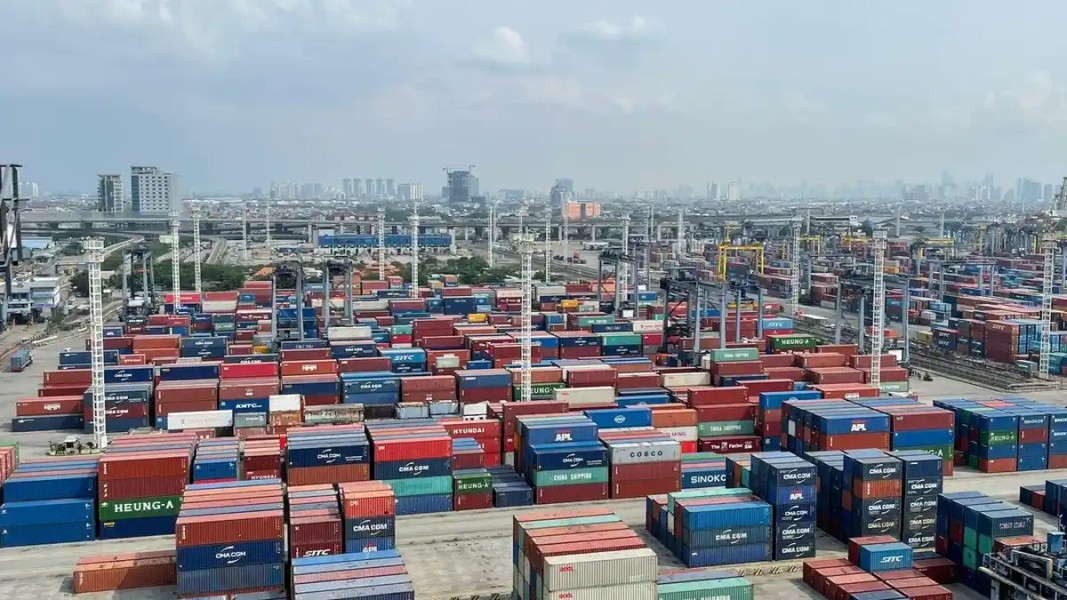 Indonesia Cetak Surplus Neraca Dagang Februari 2026, 70 Bulan Berturut-turut