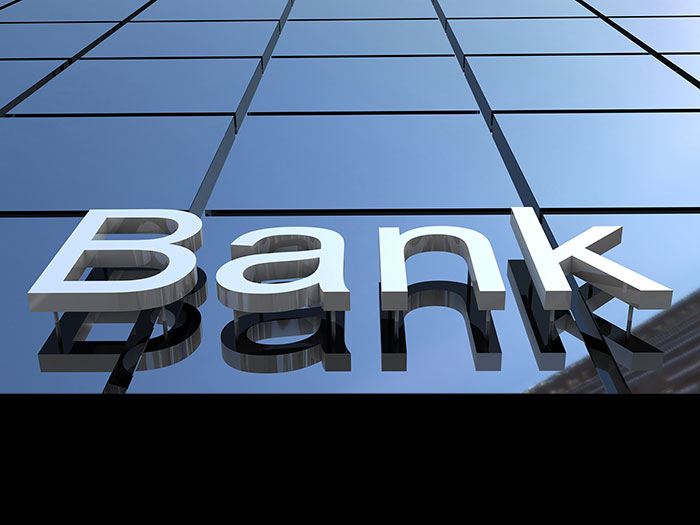 Strategi Perbankan Menurunkan Suku Bunga Secara Bertahap dan Selektif