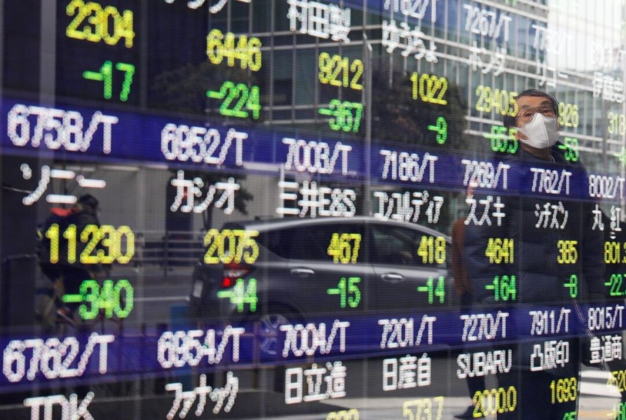 Bursa Saham Asia Berguguran Meski Wall Street Berjaya, Investor Pantau Kebijakan Suku Bunga