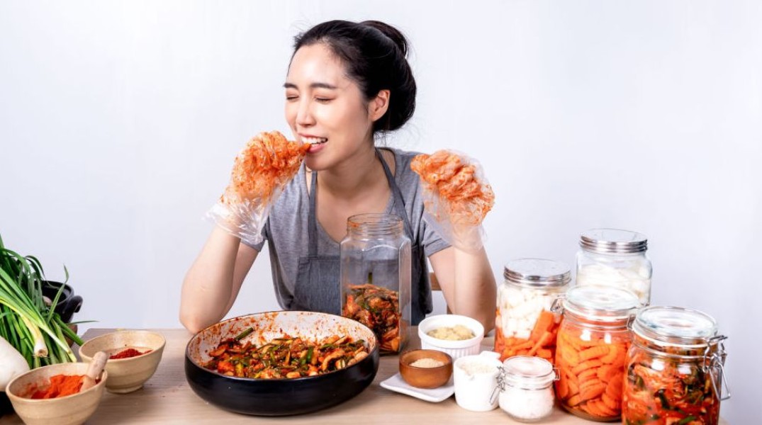 Konsumsi Makanan Super Pedas Bisa Sebabkan Risiko Kesehatan Serius, Ini Penjelasan Ahli