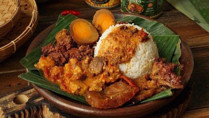 Tren Baru Gudeg Mercon di Jogja, Pedas Gurih Menggoda Lidah Wisatawan dan Warga Lokal