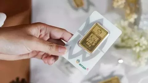 Kenaikan Harga Emas Antam 15 Januari 2026 Bikin Investor Tertarik