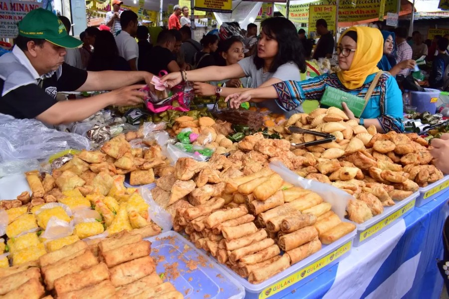Jakarta Sambut Ramadan 2026: 8 Spot Berburu Takjil Legendaris Ikonik dan Kekinian yang Wajib Didatangi