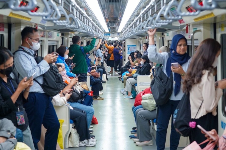 LRT Jabodebek Perketat Standar Layanan Sambut Arus Mudik Lebaran 2026