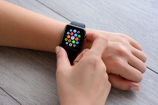 Fakta Ilmiah di Balik Radiasi Smartwatch