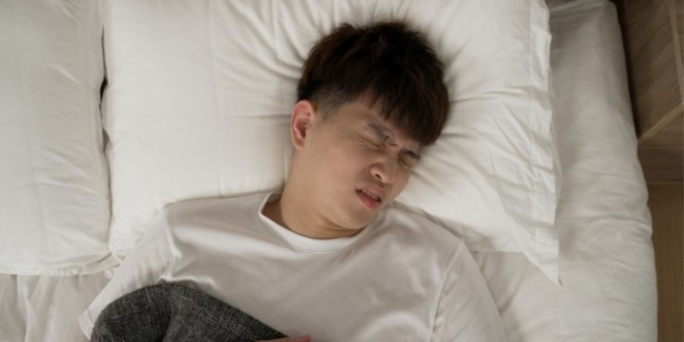 Arti Mimpi Orang Meninggal, dalam Perspektif Spiritual & Psikologis