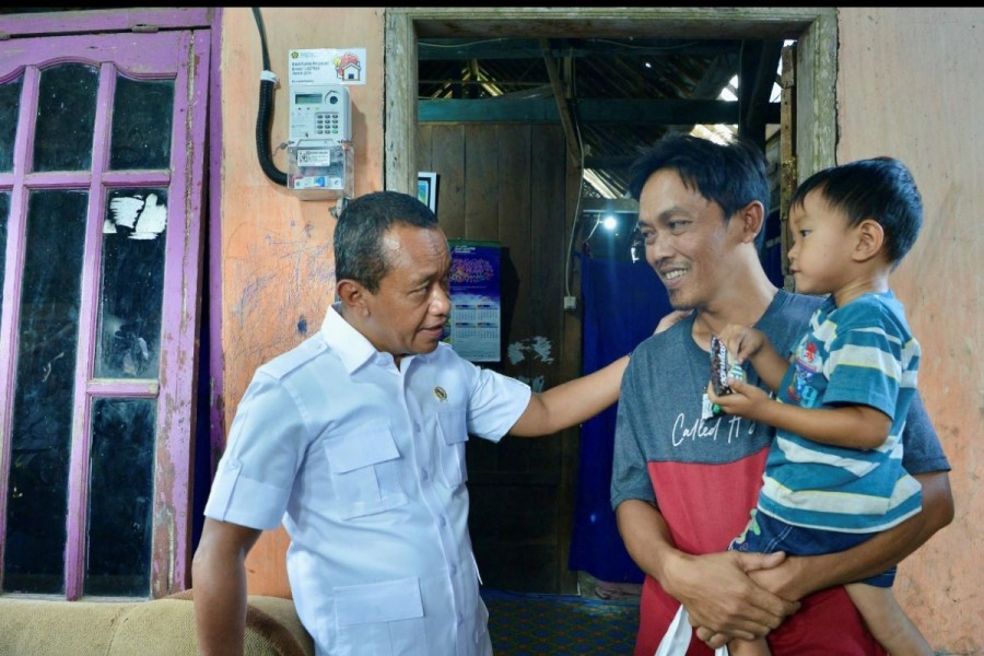 Menteri ESDM Wujudkan Akses Energi Berkeadilan Lewat Program BPBL