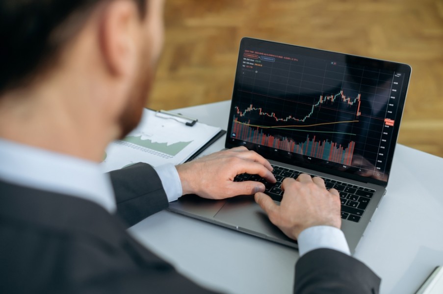 Optimisme Investor Membuat IHSG Menguat dan Saham Unggulan Naik