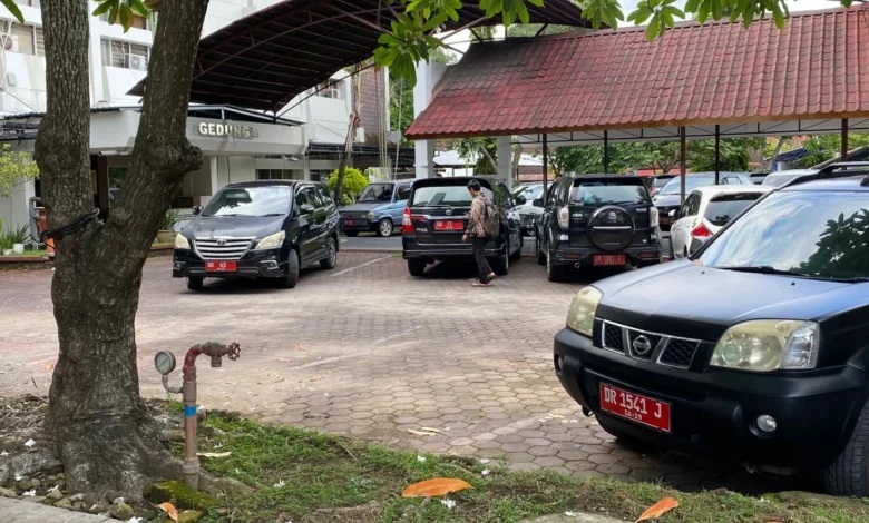 Pemprov NTB Lepas Kendaraan Dinas Konvensional untuk Percepat Transisi Mobil Listrik