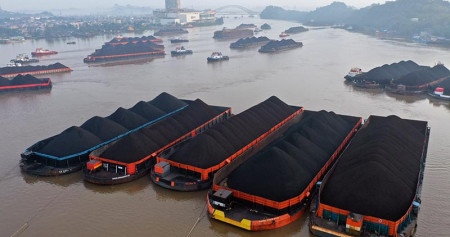 Pemerintah Siapkan Bea Keluar Batubara 2026, Respons Pelaku Usaha