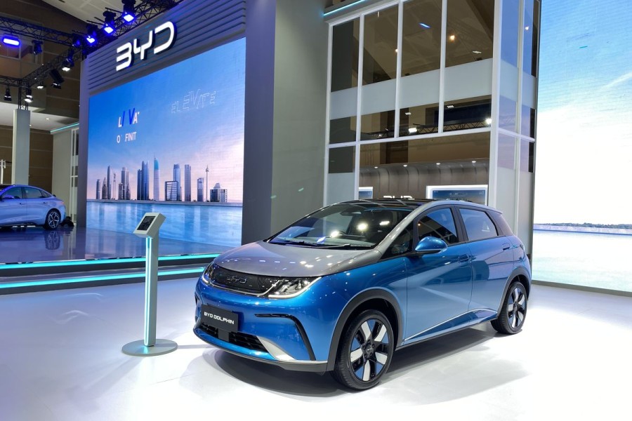 BYD Dolphin: Mobil Listrik Murah Fitur Mewah
