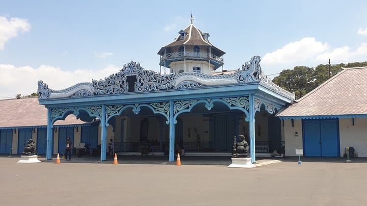 Raja Keraton Surakarta Paku Buwono XIII Tutup Usia 77 Tahun