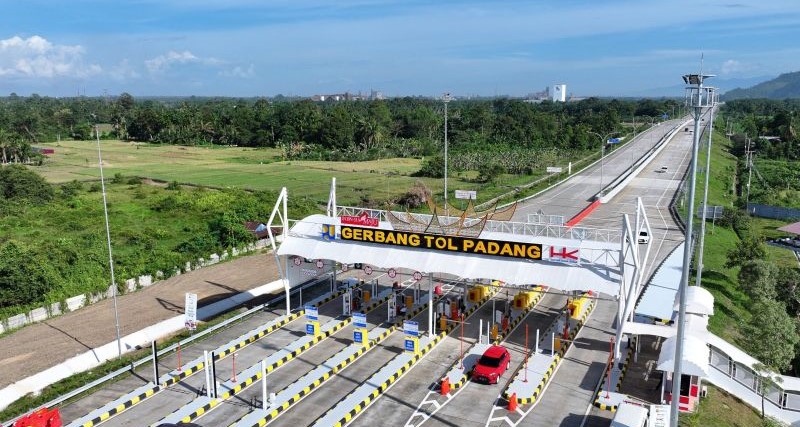 Hutama Karya Edukasi Pengguna Tol Padang Sicincin Berbayar