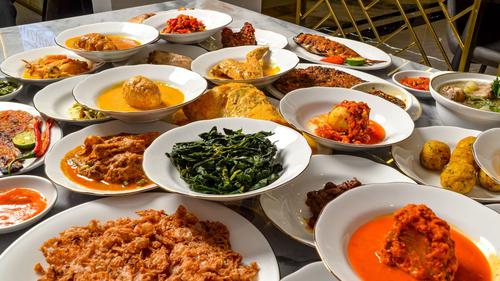 Rumah Makan Padang Nan Lamak Resmi Hadir di Jaksel Sajikan Rasa Asli Minang