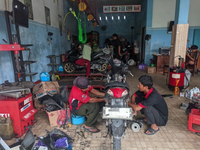 Tips Menghindari Motor Brebet Setelah Isi Bahan Bakar Pertalite di SPBU