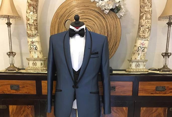 Rekomendasi Bahan Jas Pengantin Pria: Panduan Memilih Kain Terbaik untuk Penampilan Elegan di Hari Spesial