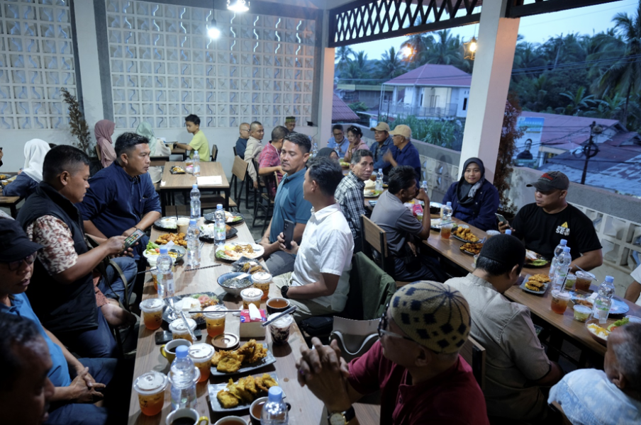 PLN IP UBP Ombilin gelar buka bersama Ramadhan sebagai wujud kebersamaan dan kolaborasi dengan media di Sawahlunto