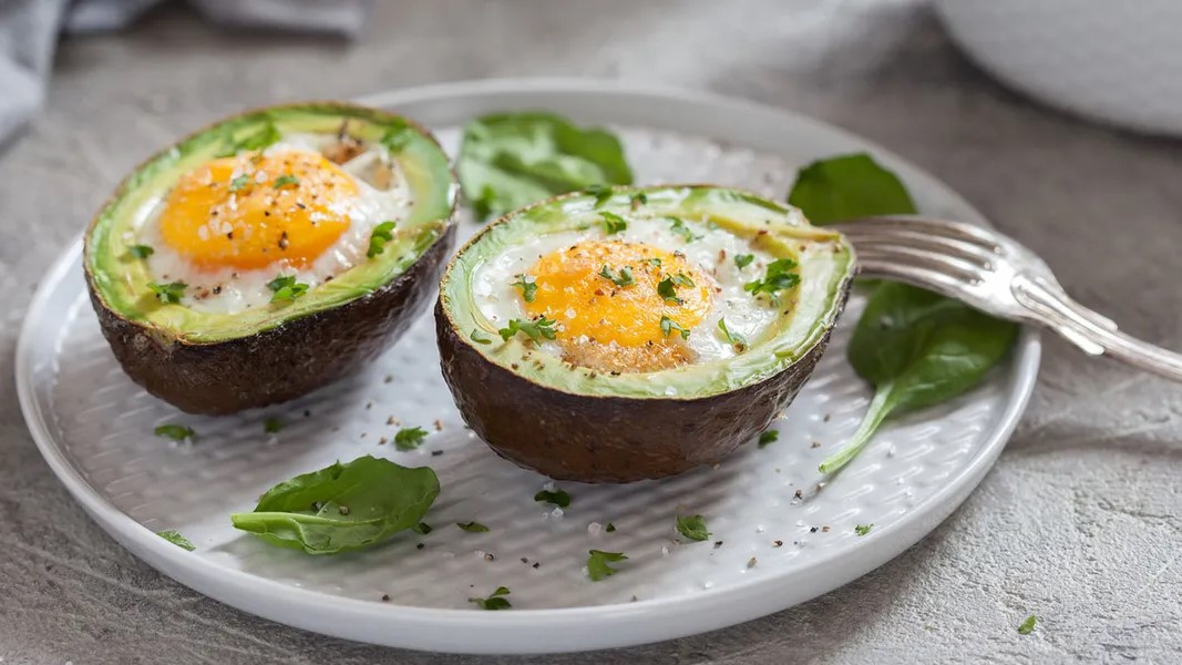 Manfaat Sarapan Alpukat dan Telur Setiap Hari Untuk Kesehatan Jantung Optimal