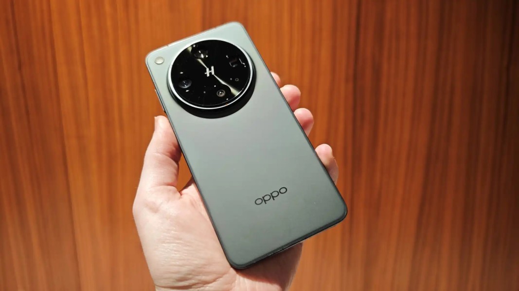 OPPO Find X8 Ultra Jadi Smartphone Kamera Terbaik 2025