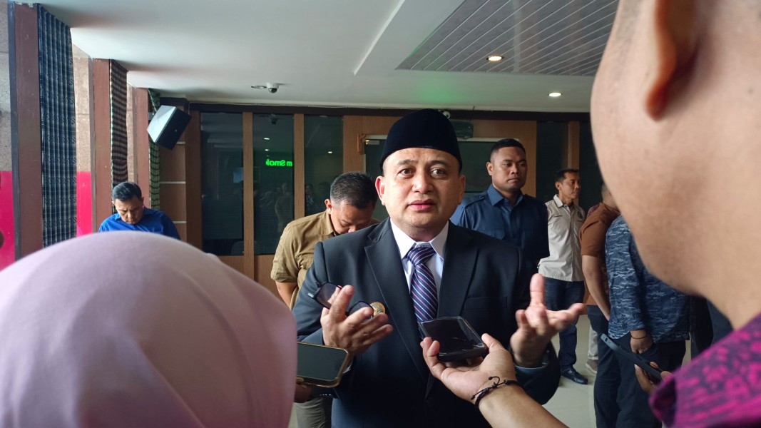 Wali Kota Makassar Munafri Arifuddin Nyatakan Dukungan untuk Proyek Rel Kereta Api Makassar-Maros: Kajian Mendalam Ditekankan