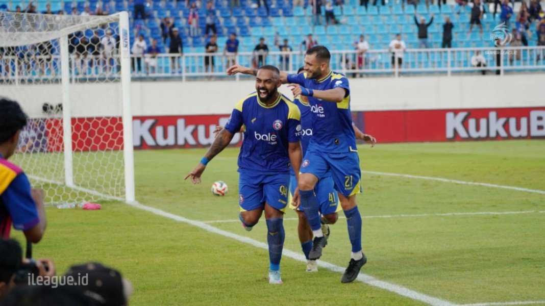 Liga Indonesia 2025/2026: Dalberto Pimpin Top Skor, Persaingan Semakin Panas